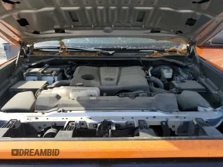 2022 Toyota Tundra SR z VIN 5TFKB5AA4NX008379, wystawiony jako Copart lot #53717915 z przebiegiem 56 199 mil mil oraz Szkoda całkowita • Salvage title. Historia ofert i sprzedaży dostępna na DreamBid. Obrazek 11.