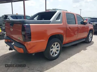 2007 Chevrolet Avalanche LTZ z VIN 3GNEC12037G156692, wystawiony jako IAAI lot #42654718 z przebiegiem 261 918 mil mil oraz . Historia ofert i sprzedaży dostępna na DreamBid. Obrazek 4.