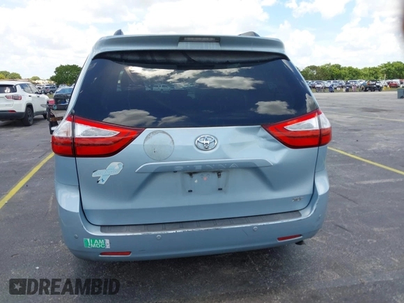 2015 Toyota Sienna XLE с VIN 5TDYK3DC3FS537633, выставлен на аукционе IAAI как лот 42534653 с пробегом 250 730 миль миль и . История ставок и продаж доступна на DreamBid. Изображение 16.