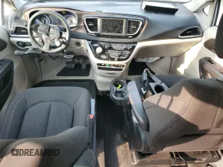 2018 Chrysler Pacifica Touring Plus z VIN 2C4RC1FG3JR100514, wystawiony jako Copart lot #71270634 z przebiegiem 62 517 mil mil oraz Szkoda całkowita • Salvage title. Historia ofert i sprzedaży dostępna na DreamBid. Obrazek 8.