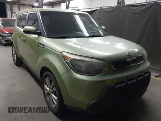 2015 Kia Soul + with VIN KNDJP3A58F7789042, listed as a IAAI auction lot 42004303 with 161,795 mi miles. Bid and sale history available at carsss.com. Image 1.