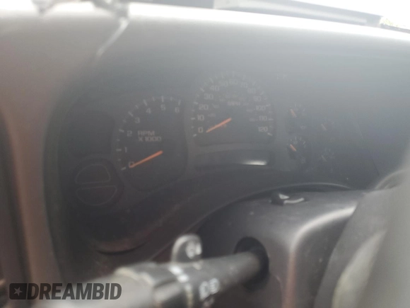 2004 GMC Yukon SLE with VIN 1GKEC13V64J114129, listed as a Copart auction lot 79804154 with 0 mi miles and Salvage Title. Bid and sale history available at carsss.com. Image 9.