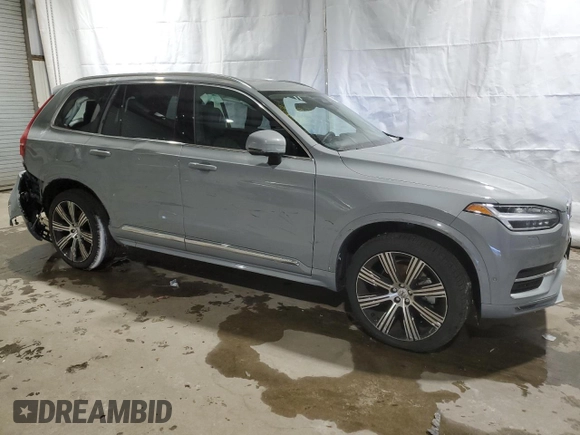 2024 Volvo XC90 Plus Bright Theme with VIN YV4L12PE5R1229821, listed as a Copart auction lot 89335575 with 9,156 mi miles and Clean Title. Bid and sale history available at DreamBid. Image 4.