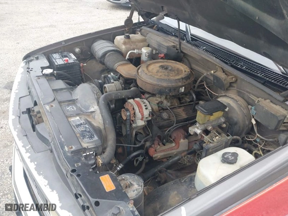 1991 Chevrolet C/K 1500 with VIN 1GCDC14K5ME180465, listed as a IAAI auction lot 41957549 with 162,483 mi miles. Bid and sale history available at carsss.com. Image 10.
