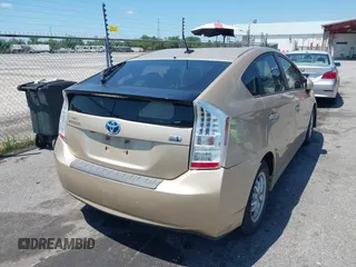 2011 Toyota Prius I z VIN JTDKN3DU5B1366459, wystawiony jako IAAI lot #42247607 z przebiegiem 150 700 mil mil oraz . Historia ofert i sprzedaży dostępna na DreamBid. Obrazek 16.