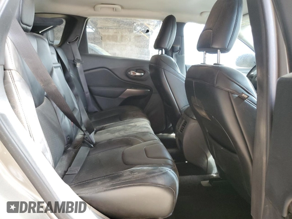 2019 Jeep Cherokee Latitude Plus z VIN 1C4PJLLN6KD222414, wystawiony jako Copart lot #66027404 z przebiegiem 133 008 mil mil oraz Czysty tytuł • Clean title. Historia ofert i sprzedaży dostępna na DreamBid. Obrazek 10.