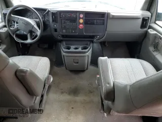 2007 GMC Savana with VIN 1GJHG39U271162053, listed as a Copart auction lot 47502473 with 169,328 mi miles and Salvage Title. Bid and sale history available at carsss.com. Image 8.