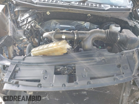 2019 Ford F-150 XL with VIN 1FTEW1CP0KKC77628, listed as a IAAI auction lot 41603947 with 164,062 mi miles and . Bid and sale history available at carsss.com. Image 10.