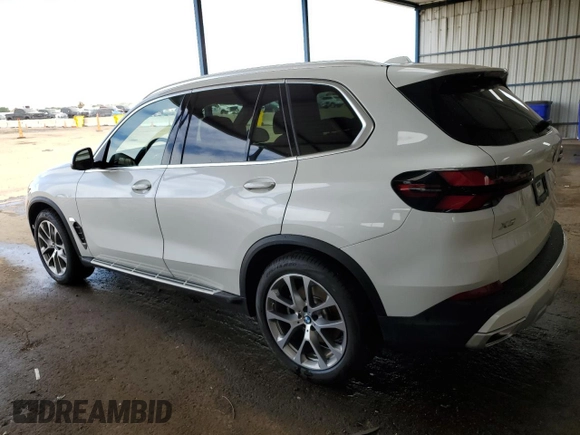 2025 BMW X5 xDrive40i z VIN 5UX23EU03S9Z14103, wystawiony jako Copart lot #56754705 z przebiegiem 2 983 mil mil oraz Czysty tytuł • Clean title. Historia ofert i sprzedaży dostępna na DreamBid. Obrazek 2.