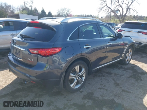 2009 Infiniti FX with VIN JNRAS18U19M100853, listed as a IAAI auction lot 38981593 with 204,236 mi miles and . Bid and sale history available at DreamBid. Image 4.