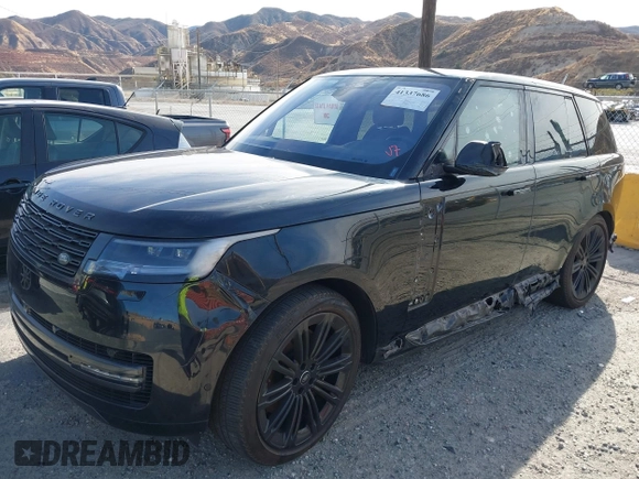 2023 Land Rover Range Rover SE z VIN SALKP9E71PA059957, wystawiony jako IAAI lot #41337686 z przebiegiem Nie podano mil oraz . Historia ofert i sprzedaży dostępna na DreamBid. Obrazek 2.