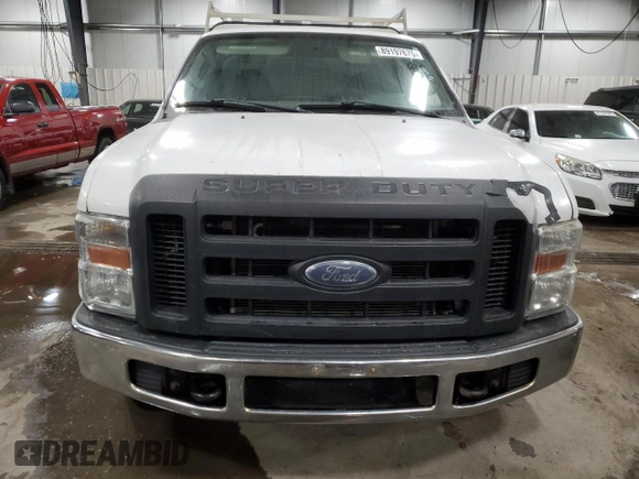 2009 Ford F-250 XL z VIN 1FTNF20589EA85598, wystawiony jako Copart lot #89197675 z przebiegiem 244 925 mil mil oraz Czysty tytuł • Clean title. Historia ofert i sprzedaży dostępna na DreamBid. Obrazek 5.