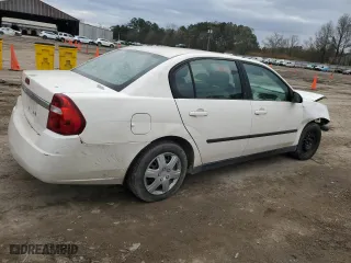2004 Chevrolet Malibu with VIN 1G1ZS52F64F204233, listed as a Copart auction lot 45392135 with 239,437 mi miles and Salvage Title. Bid and sale history available at carsss.com. Image 3.