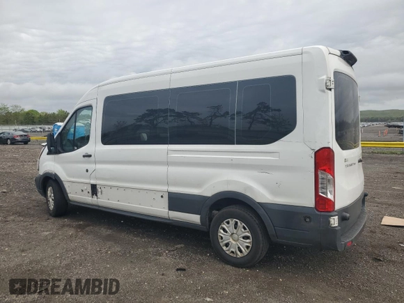 2018 Ford Transit Passenger XL z VIN 1FBAX2CM8JKA84136, wystawiony jako Copart lot #56223685 z przebiegiem 174 469 mil mil oraz Szkoda całkowita • Salvage title. Historia ofert i sprzedaży dostępna na DreamBid. Obrazek 2.