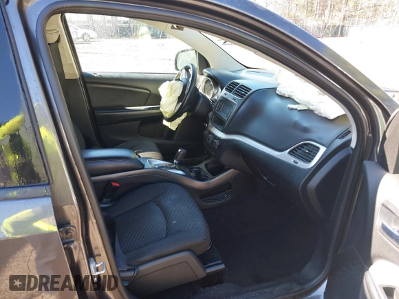 2016 Dodge Journey SE with VIN 3C4PDCAB6GT104588, listed as a IAAI auction lot 41823732 with 133,819 mi miles. Bid and sale history available at carsss.com. Image 5.