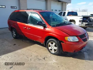 2005 Dodge Grand Caravan with VIN 2D4G944L75R310409, listed as a IAAI auction lot 41781132 with 128,120 mi miles and . Bid and sale history available at DreamBid. Image 1.