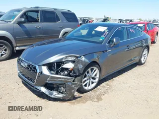 2024 Audi A5 Sportback S line Premium Plus z VIN WAUFACF50RA024105, wystawiony jako IAAI lot #42014640 z przebiegiem 40 871 mil mil oraz . Historia ofert i sprzedaży dostępna na DreamBid. Obrazek 6.