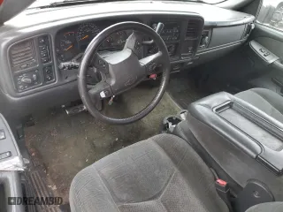 2003 Chevrolet Silverado 2500HD LS with VIN 1GCHK29103E177692, listed as a Copart auction lot 84838184 with 0 mi miles and Salvage Title. Bid and sale history available at carsss.com. Image 8.