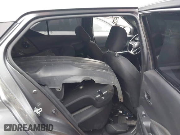 2020 Nissan Kicks SV z VIN 3N1CP5CV9LL519118, wystawiony jako IAAI lot #41899493 z przebiegiem 105 857 mil mil oraz . Historia ofert i sprzedaży dostępna na DreamBid. Obrazek 8.