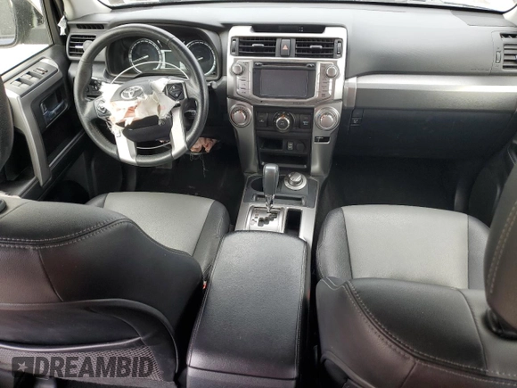 2018 Toyota 4Runner SR5 z VIN JTEBU5JR6J5508190, wystawiony jako Copart lot #55015315 z przebiegiem Nie podano mil oraz Szkoda całkowita • Salvage title. Historia ofert i sprzedaży dostępna na DreamBid. Obrazek 8.