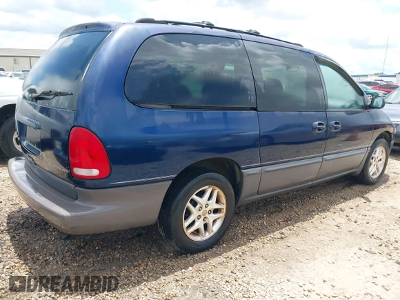 2000 Dodge Grand Caravan z VIN 1B4GP54G0YB702783, wystawiony jako IAAI lot #42447313 z przebiegiem 285 002 mil mil oraz . Historia ofert i sprzedaży dostępna na DreamBid. Obrazek 4.