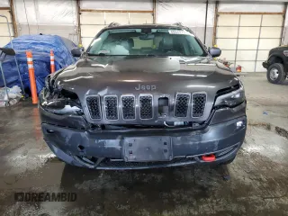 2019 Jeep Cherokee Trailhawk Elite with VIN 1C4PJMBX2KD112355, listed as a Copart auction lot 88948135 with 130,136 mi miles and Salvage Title. Bid and sale history available at carsss.com. Image 5.