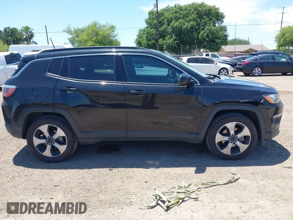 2018 Jeep Compass Altitude z VIN 3C4NJCBB0JT374678, wystawiony jako IAAI lot #42250357 z przebiegiem 56 439 mil mil oraz . Historia ofert i sprzedaży dostępna na DreamBid. Obrazek 13.