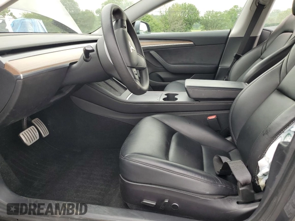 2021 Tesla Model 3 Performance z VIN 5YJ3E1EC5MF064890, wystawiony jako Copart lot #57186755 z przebiegiem 47 830 mil mil oraz Szkoda całkowita • Salvage title. Historia ofert i sprzedaży dostępna na DreamBid. Obrazek 7.