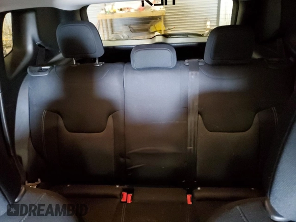 2021 Jeep Renegade Sport with VIN ZACNJCAB0MPM35327, listed as a Copart auction lot 48238555 with 60,343 mi miles and Salvage title. Bid and sale history available at DreamBid. Image 10.
