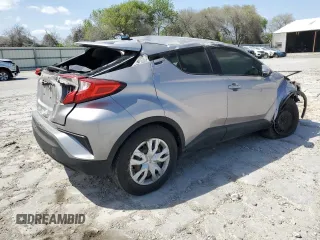 2020 Toyota C-HR LE with VIN JTNKHMBX5L1080523, listed as a Copart auction lot 50089455 with 96,411 mi miles and Non Repairable. Bid and sale history available at carsss.com. Image 3.