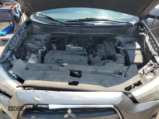 2015 Mitsubishi Outlander SE with VIN 4A4AR4AU2FE011699, listed as a Copart auction lot 60509945 with 141,192 mi miles and Salvage title. Bid and sale history available at DreamBid. Image 12.