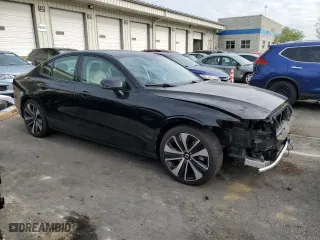 2022 Volvo S60 Momentum with VIN 7JRL12FZ8NG165130, listed as a Copart auction lot 71807484 with 24,990 mi miles and Salvage Title. Bid and sale history available at carsss.com. Image 4.