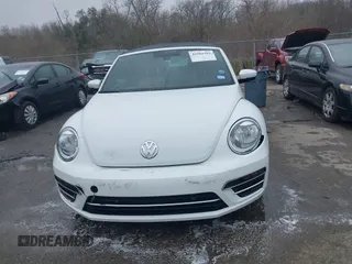 2019 Volkswagen Beetle S with VIN 3VW5DAAT4KM504847, listed as a IAAI auction lot 41582981 with 54,546 mi miles and . Bid and sale history available at DreamBid. Image 13.