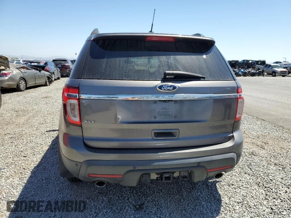 2013 Ford Explorer XLT z VIN 1FM5K7D87DGC70568, wystawiony jako Copart lot #57881975 z przebiegiem 201 403 mil mil oraz Szkoda całkowita • Salvage title. Historia ofert i sprzedaży dostępna na DreamBid. Obrazek 6.