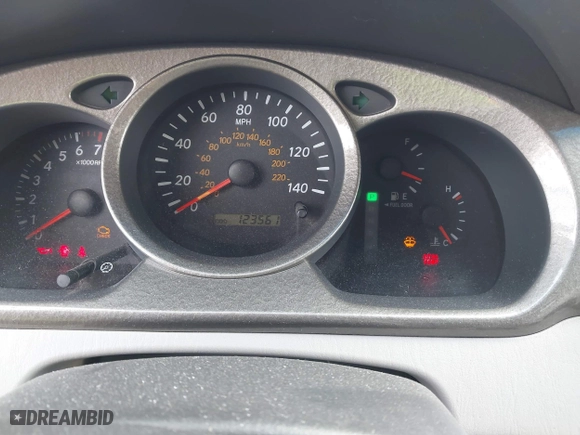 2003 Toyota Highlander with VIN JTEHF21A630127436, listed as a IAAI auction lot 42098538 with 123,561 mi miles. Bid and sale history available at carsss.com. Image 7.
