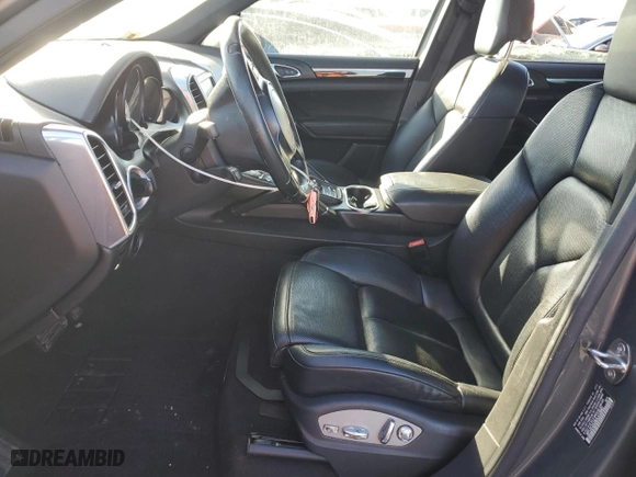 2013 Porsche Cayenne Diesel with VIN WP1AF2A28DLA33880, listed as a Copart auction lot 88075105 with 121,384 mi miles and Salvage Title. Bid and sale history available at carsss.com. Image 7.