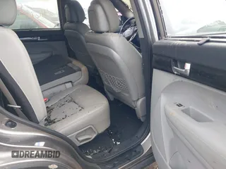 2014 Kia Sorento LX with VIN 5XYKT4A62EG501290, listed as a IAAI auction lot 41674127 with 130,772 mi miles. Bid and sale history available at carsss.com. Image 8.
