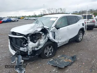 2024 GMC Terrain SLE z VIN 3GKALTEG3RL215881, wystawiony jako IAAI lot #41929569 z przebiegiem Nie podano mil oraz . Historia ofert i sprzedaży dostępna na DreamBid. Obrazek 2.