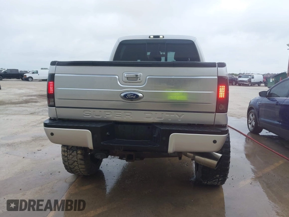 2016 Ford F-250 Lariat z VIN 1FT7W2BT5GEA80683, wystawiony jako IAAI lot #42324423 z przebiegiem 114 034 mil mil oraz . Historia ofert i sprzedaży dostępna na DreamBid. Obrazek 16.