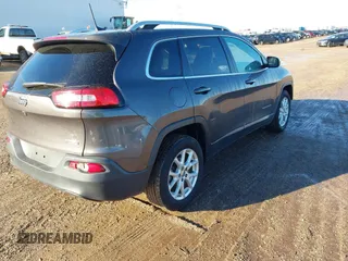 2018 Jeep Cherokee Latitude Plus with VIN 1C4PJLLB4JD503275, listed as a IAAI auction lot 41665557 with 117,839 mi miles. Bid and sale history available at carsss.com. Image 4.