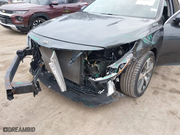 2019 Kia Optima LX with VIN 5XXGT4L33KG379368, listed as a IAAI auction lot 41487477 with 71,868 mi miles. Bid and sale history available at carsss.com. Image 6.