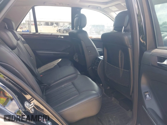 2008 Mercedes-Benz M 550 с VIN 4JGBB72E38A364368, выставлен на аукционе IAAI как лот 42556762 с пробегом 151 384 миль миль и . История ставок и продаж доступна на DreamBid. Изображение 8.