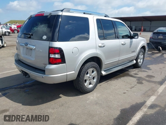 2006 Ford Explorer Limited with VIN 1FMEU758X6UA76064, listed as a IAAI auction lot 42078146 with 152,433 mi miles and . Bid and sale history available at DreamBid. Image 4.