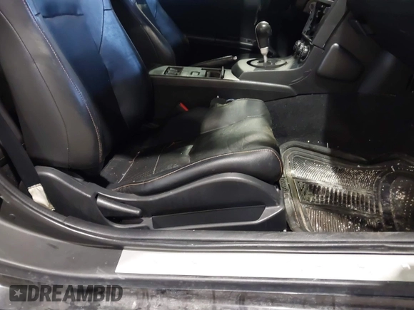 2004 Nissan 350Z Enthusiast with VIN JN1AZ34D84M100096, listed as a IAAI auction lot 41352466 with Not Provided miles and . Bid and sale history available at DreamBid. Image 5.