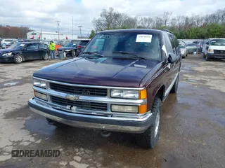 1997 Chevrolet Suburban with VIN 3GNFK16R8VG144969, listed as a IAAI auction lot 42070555 with 197,580 mi miles and . Bid and sale history available at DreamBid. Image 2.