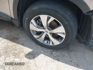 2020 Subaru Ascent Premium z VIN 4S4WMAFDXL3466046, wystawiony jako IAAI lot #42202373 z przebiegiem 53 370 mil mil oraz . Historia ofert i sprzedaży dostępna na DreamBid. Obrazek 12.