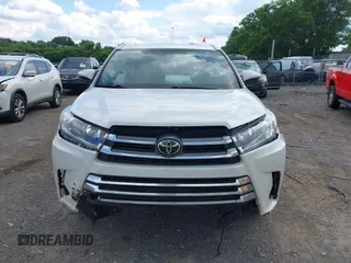 2017 Toyota Highlander Limited with VIN 5TDYZRFH6HS222576, listed as a IAAI auction lot 42405961 with 97,148 mi miles and . Bid and sale history available at DreamBid. Image 11.