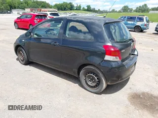 2011 Toyota Yaris с VIN JTDJT4K32B5329721, выставлен на аукционе IAAI как лот 42354641 с пробегом 188 174 миль миль и . История ставок и продаж доступна на DreamBid. Изображение 3.