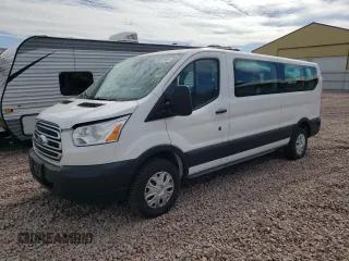 2019 Ford Transit Passenger XL z VIN 1FBZX2ZM4KKB24336, wystawiony jako Copart lot #49377135 z przebiegiem 58 994 mil mil oraz Szkody całkowita. Historia ofert i sprzedaży dostępna na DreamBid. Obrazek 1.