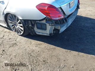 2014 Mercedes-Benz S-Class S 550 with VIN WDDUG8CB9EA032946, listed as a IAAI auction lot 41925030 with 15,304 mi miles. Bid and sale history available at carsss.com. Image 20.